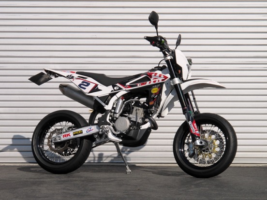 USED BIKE HUSQVARNA SM250R IE｜WHAT'S NEW 新着情報｜モーター