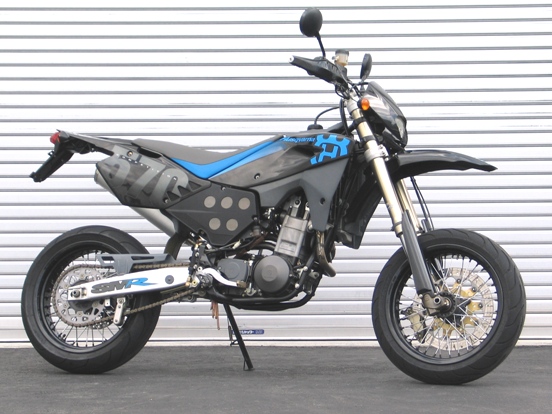 USED BIKE HUSQVARNA SM570R｜WHAT'S NEW 新着情報｜モーターサイクル