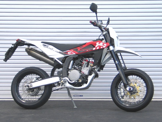 USED BIKE HUSQVARNA SM250R