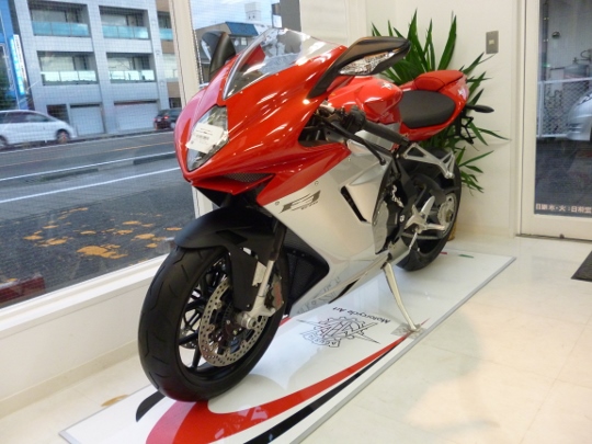 MV AGUSTA F3-675入荷致しました