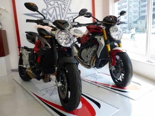 MV AGUSTA BRUTALE 祭り開催中です。