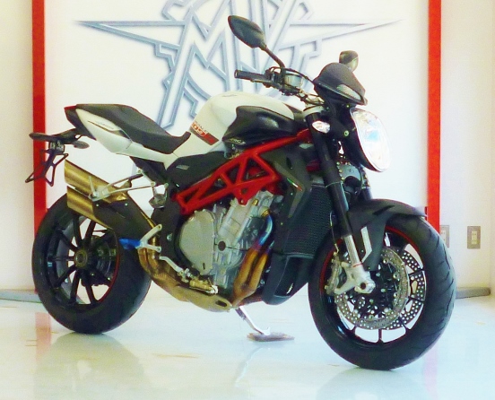 【静岡店】BRUTALE1090入荷しました。