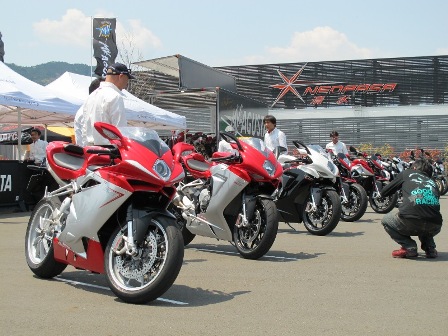 MV AGUSTA CAFE IN NEOPASA清水