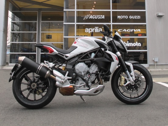 MV AGUSTA　BRUTALE800 DRAGSTER 入荷！