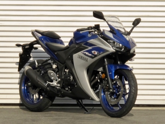 YAMAHA YZF-R25 入荷！