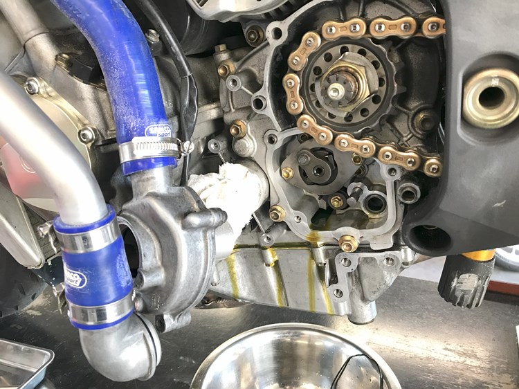 MV AGUSTA F4-750S シフトスプリング交換｜新着情報｜MVアグスタ(MV