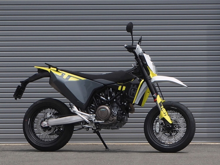 701SUPERMOTO